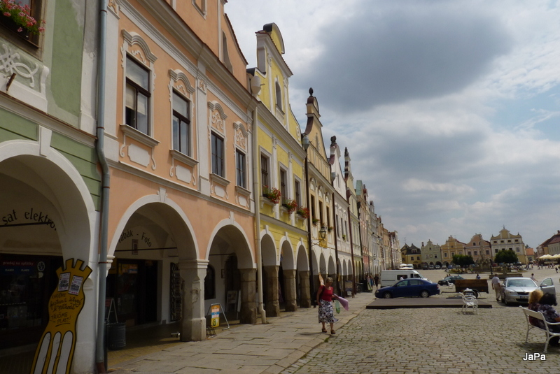 P1070386-001