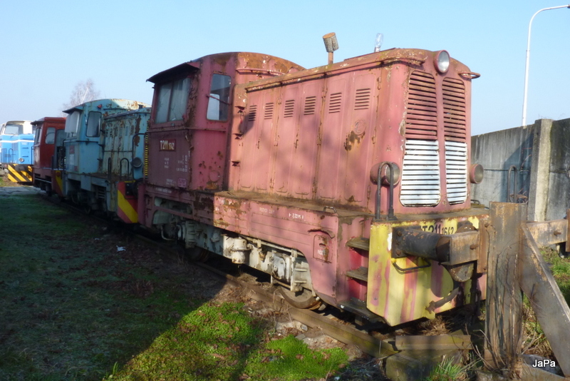 P1100001-001